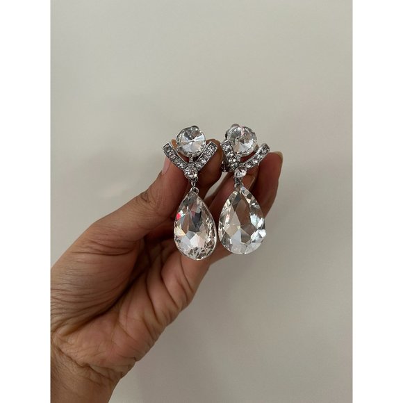 Clear clip on earrings crystal glass earring white no piercing no hole teardrops - Picture 1 of 8